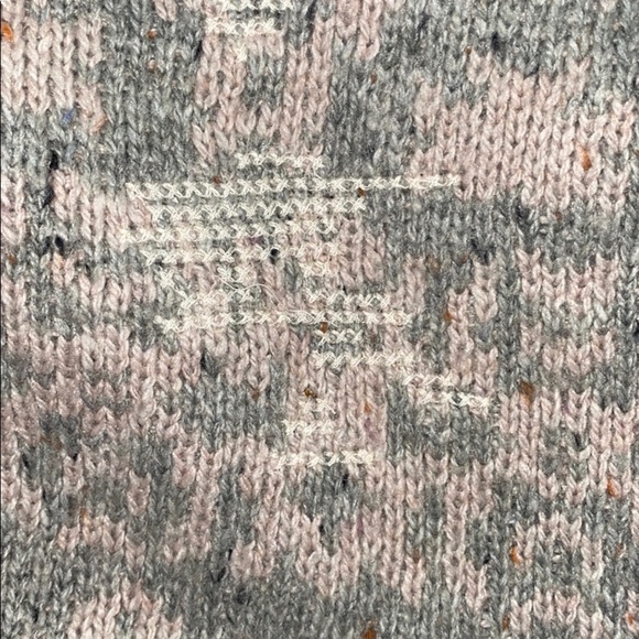 WILDFOX Built In A Day Gray Distressed Sweater XS - Picture 3 of 12